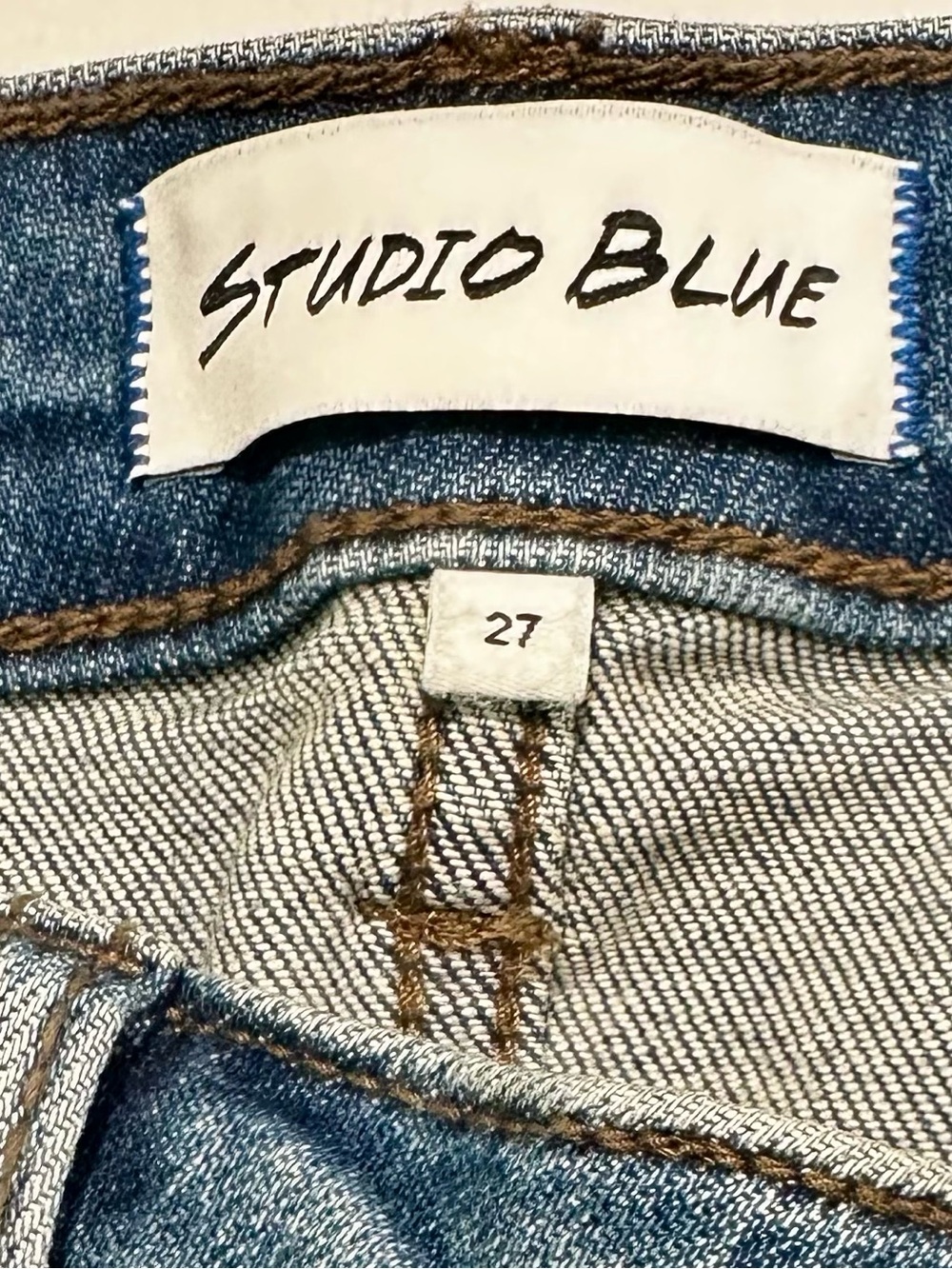 Studio Blue Nikki High Rise Cropped Skinny Jeans Distressed NWT Size 27/4 - Picture 5 of 8